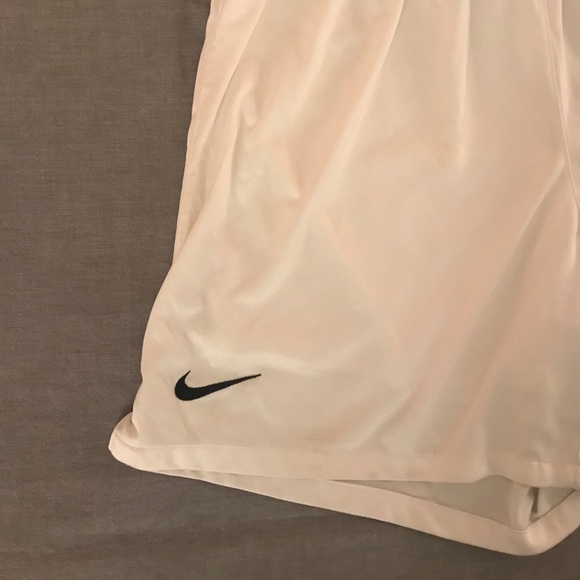 Nike Dri-fit Men’s Shorts Size M - Picture 3 of 4